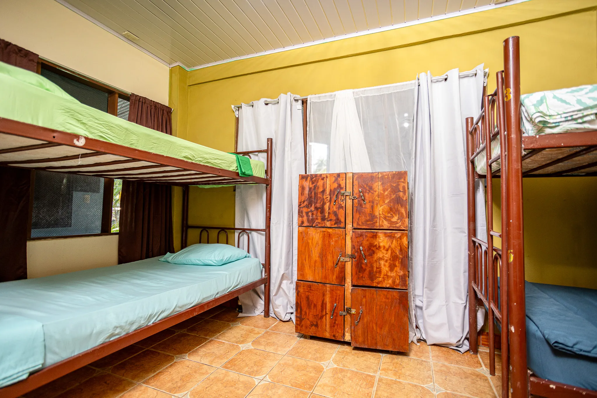 Dormitorio A (compartido)