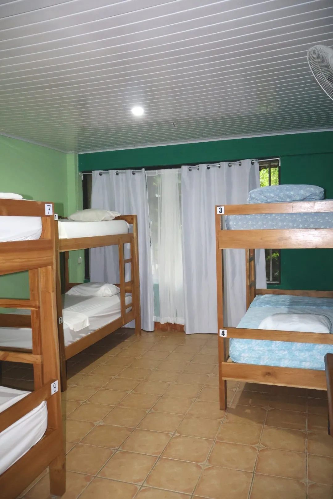 Dormitorio I (compartido)